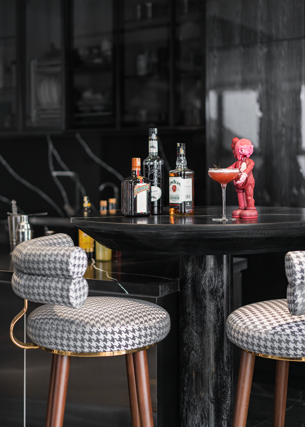 br/> Một căn bếp đẹp sẽ gợi cảm hứng để tạo ra những món ăn ngon và những ly cocktail đẹp mắt.