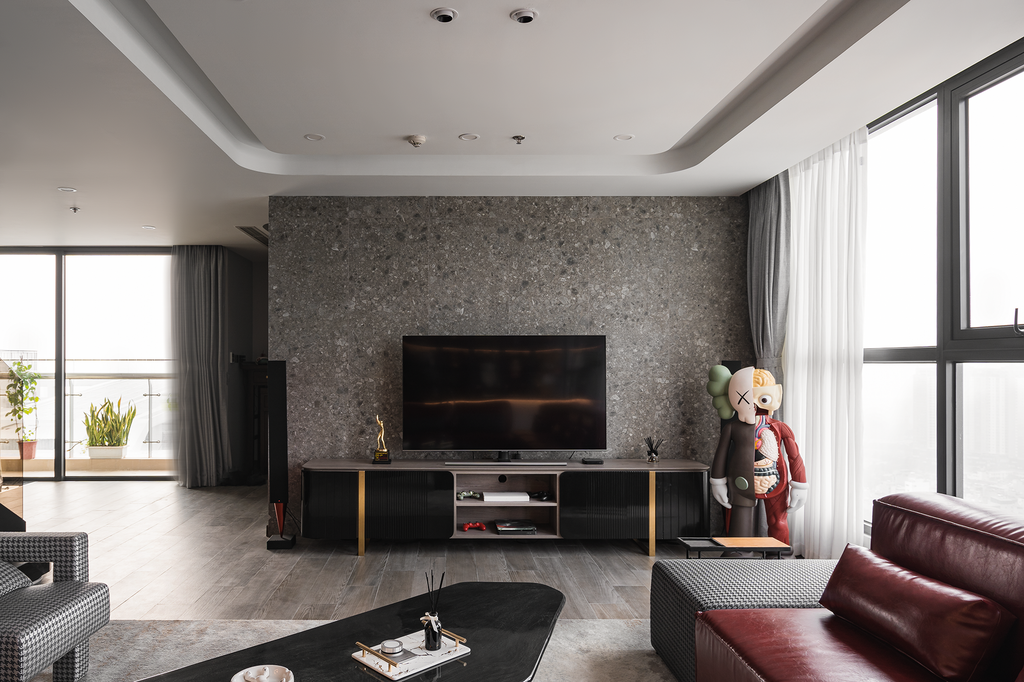 br/> Phong cách thiết kế hiện đại trẻ trung với các không gian mở liên kết với nhau từ phòng khách, phòng ăn và khu bếp.