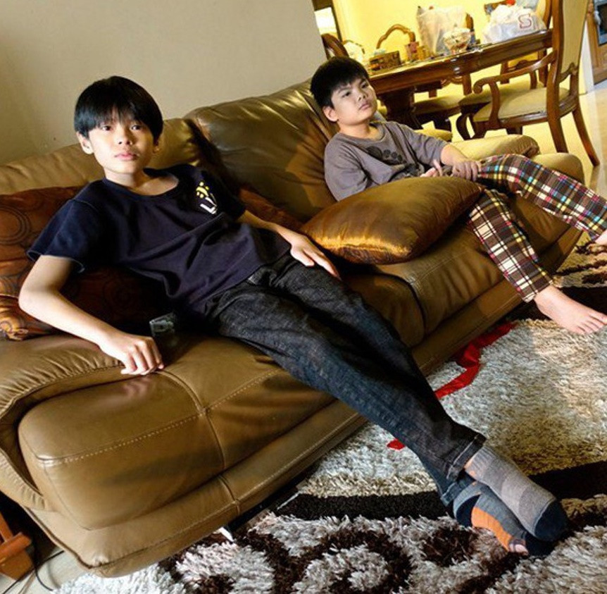 Tuy nhiên, theo lời nghệ sĩ Trần Lực, con trai anh không muốn bố đăng ảnh mình lên mạng xã hội. Ở tuổi 13, Trần Bờm trầm tính hơn và tự nhận bản thân đã trưởng thành.