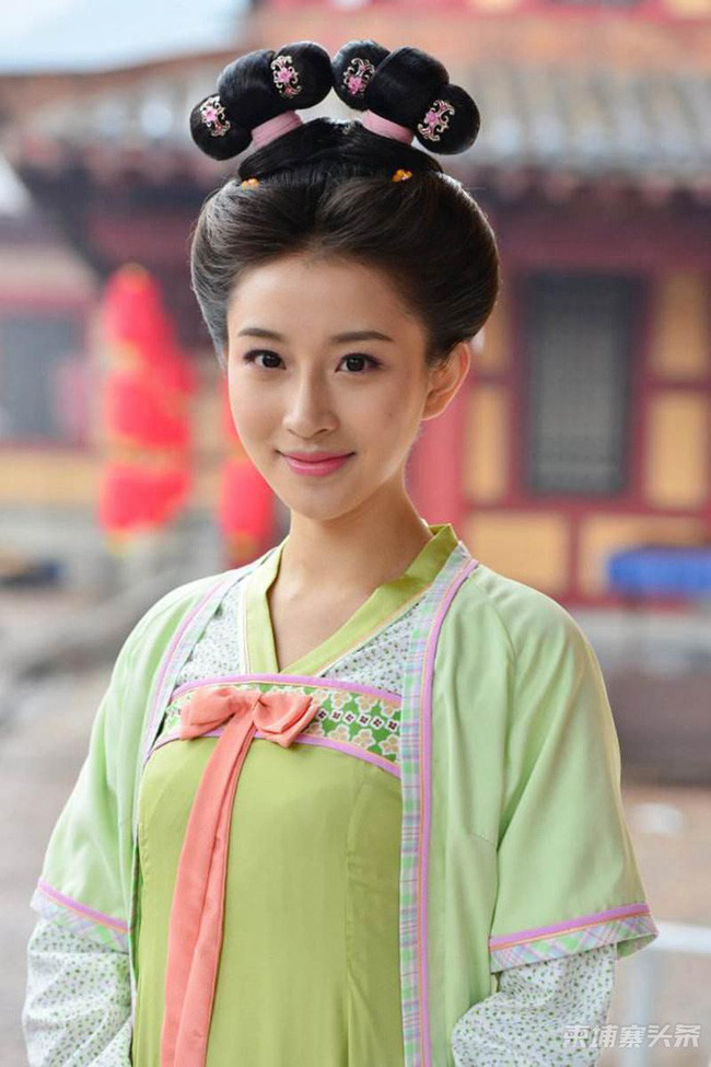 Nàng phi tần tài mạo song toàn nhà Đường là ai? Nang phi tan tai mao song toan nha Duong la ai?