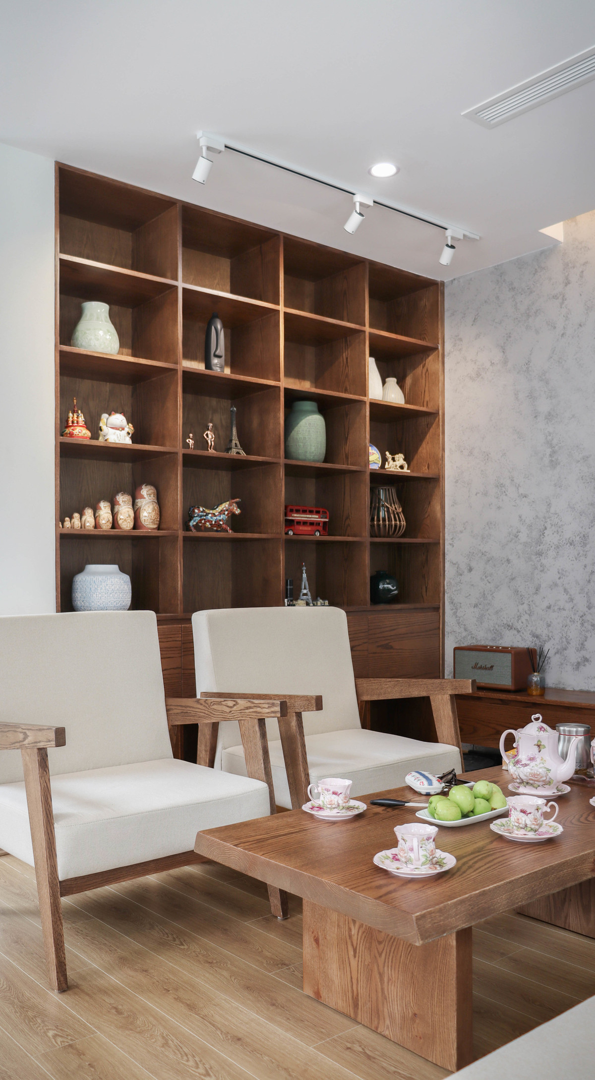 Biệt thự gây thương nhớ bên hồ cá, đưa cả thiên nhiên vào không gian sống ảnh 9