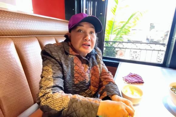 Nghe si Hong Nga ke chuyen mac ket tai My