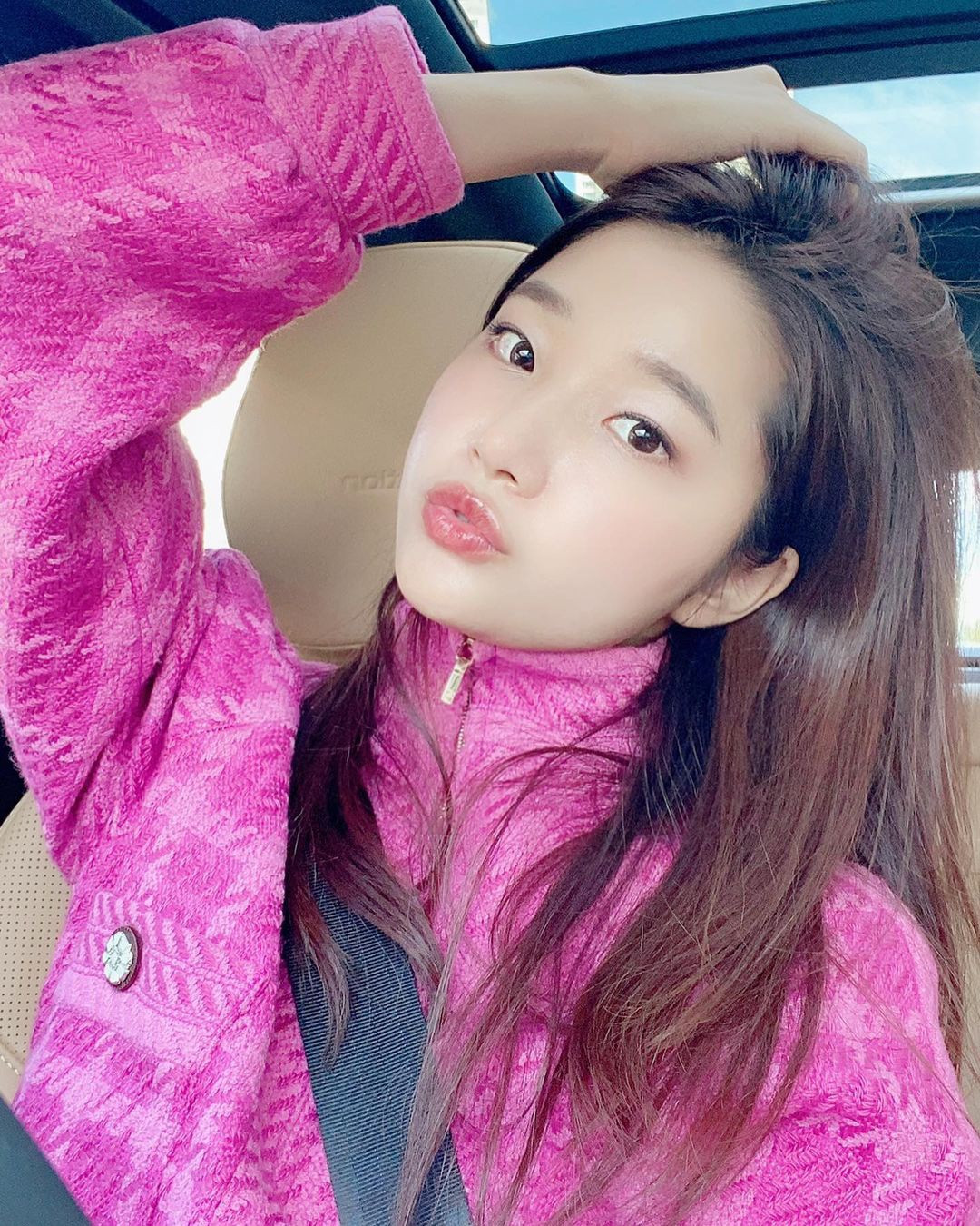 Oh Taehwa (sinh năm 1989) nổi tiếng tại Hàn Quốc với biệt danh Otto Mom. Không hoạt động trong lĩnh vực giải trí nhưng Taehwa lại có cả triệu người theo dõi trang cá nhân nhờ những hình ảnh gợi cảm của mình. Ảnh: Ohttomom.