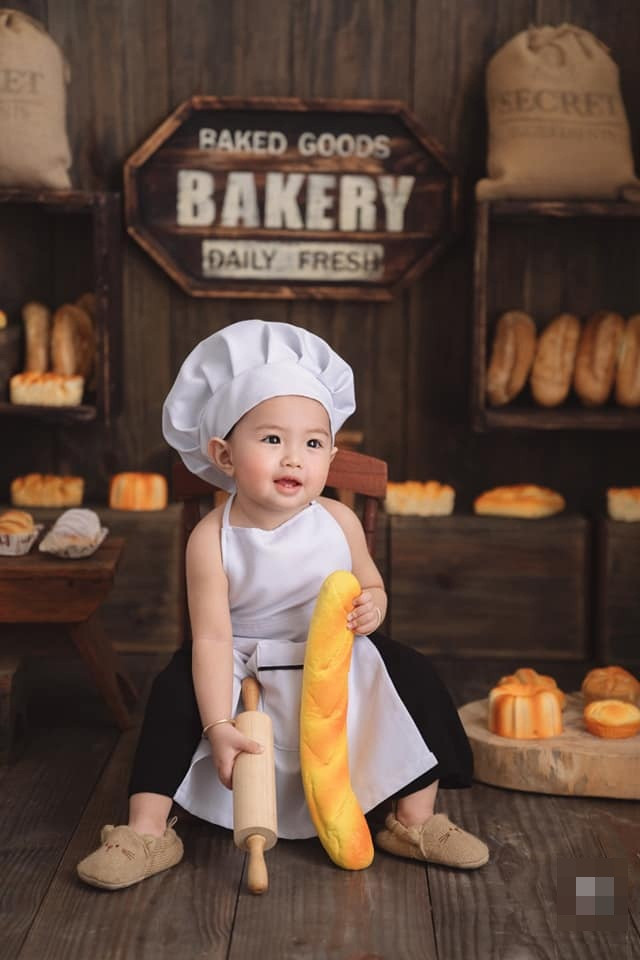 Ngoại hình của bé gái 1 tuổi có bố mẹ là người chuyển giới - Hình 3 Ngoai hinh cua be gai 1 tuoi co bo me la nguoi chuyen gioi-Hinh-3