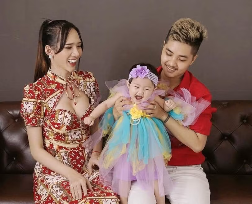 Ngoai hinh cua be gai 1 tuoi co bo me la nguoi chuyen gioi-Hinh-6