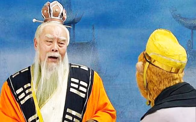 Trong Tay Du Ky, Thai Thuong Lao Quan loi hai ra sao?