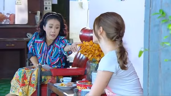 Me chong thuong xuyen trach toi 