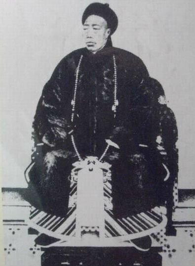 Bí mật kinh hoàng trong mộ hoạn quan "quái thai" nhất Trung Quốc Bi mat kinh hoang trong mo hoan quan