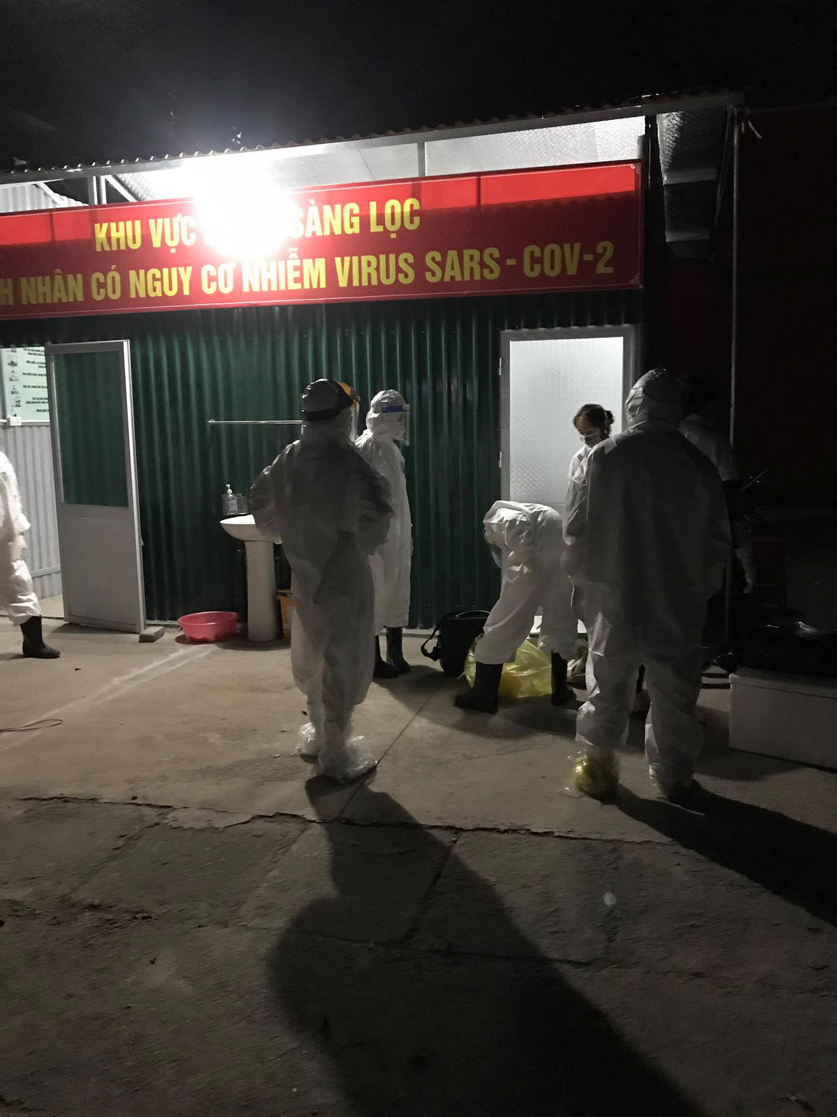 Lá thư con gái gửi mẹ đang chiến đấu với COVID-19 - Hình 3 La thu con gai gui me dang chien dau voi COVID-19-Hinh-3