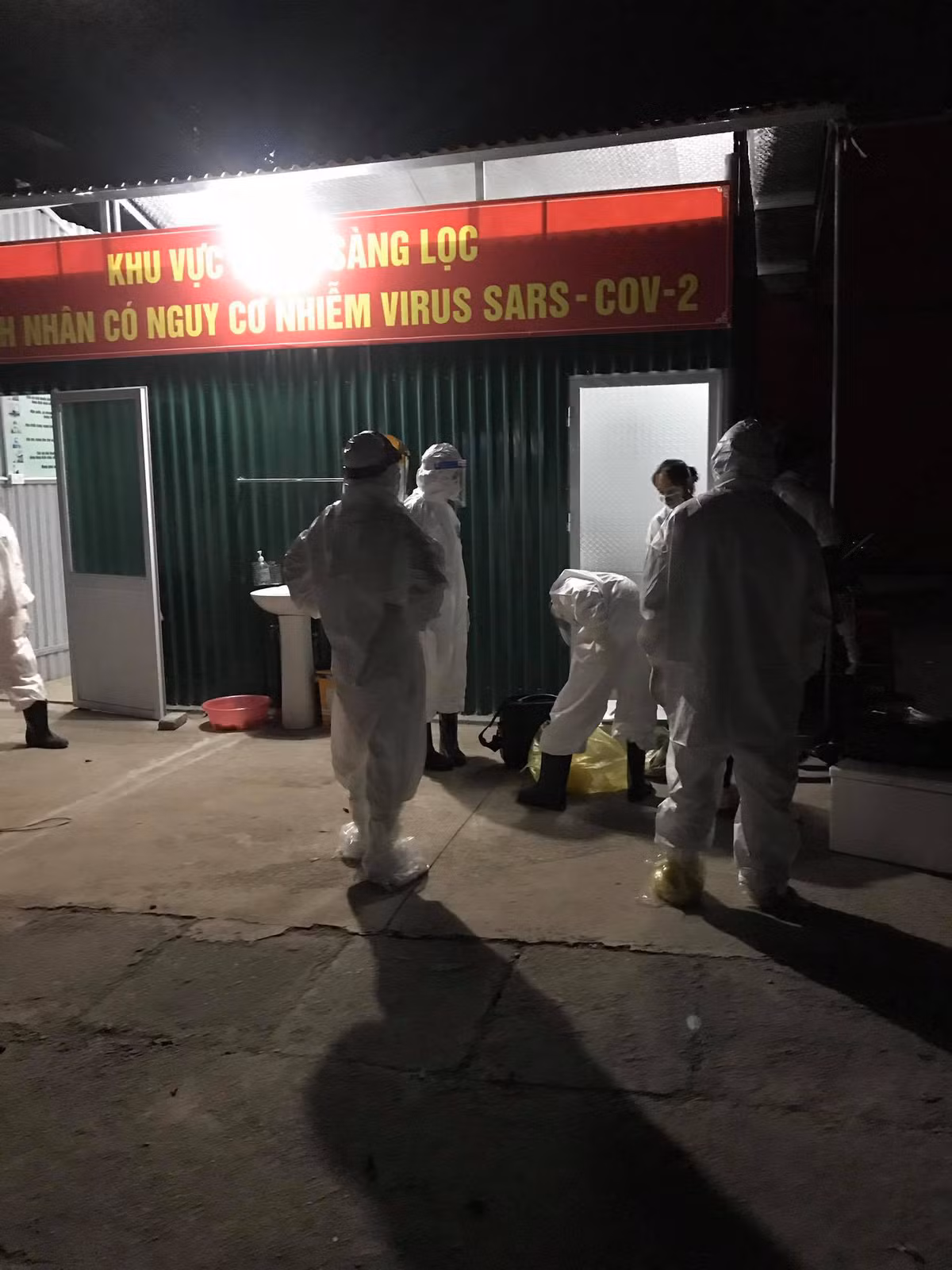 Lá thư con gái gửi mẹ đang chiến đấu với COVID-19 - Hình 3 La thu con gai gui me dang chien dau voi COVID-19-Hinh-3