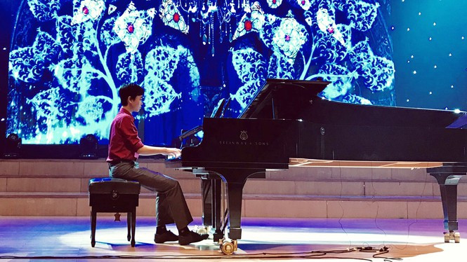 Choang ngop voi “profile” dang ne cua 10 Guong mat tre Viet Nam-Hinh-9