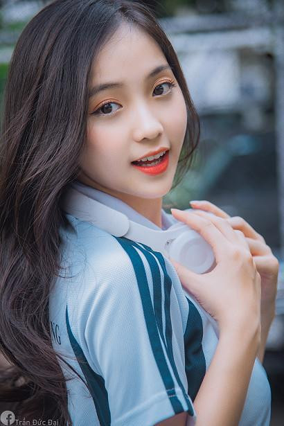 Nang lop truong xinh dep, nhiet huyet den tu Hoc vien Ngan Hang-Hinh-11