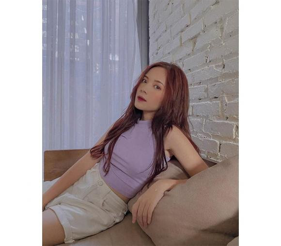 Nhan sac cua co nang chi cao 1m53 dang gay sot trong 