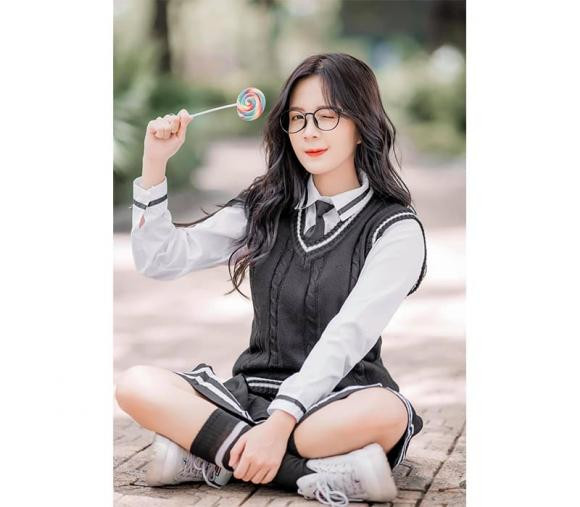 Nhan sac cua co nang chi cao 1m53 dang gay sot trong 