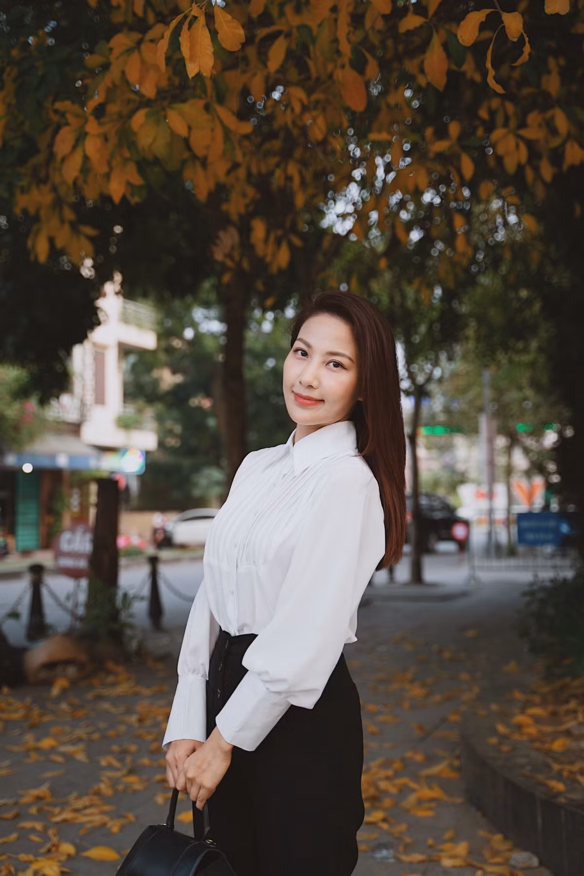 BTV Quynh Hoa noi ly do phai dung dan thoi tiet-Hinh-4