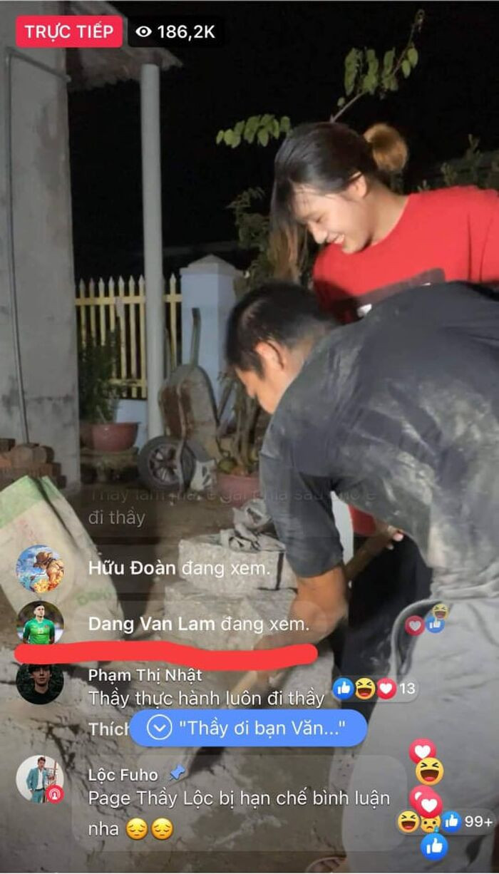 Phat hien mot guong mat cua DTVN xem Loc Fuho 