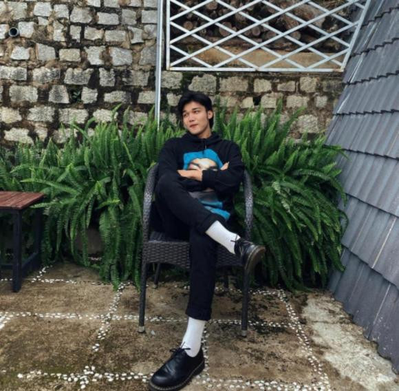 Khoe anh gia dinh nhung em trai Hoa Minzy lai chiem tron spotlight-Hinh-4