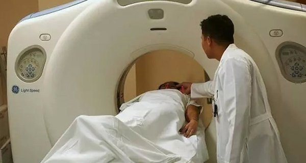 2 den, 2 mui tren co the canh bao gan bi benh rat nang