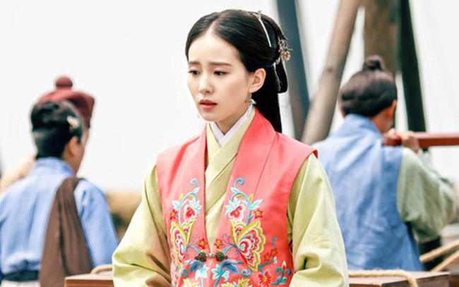 Chu Nguyen Chuong ra tay tan doc voi mot tuyet sac giai nhan vo toi-Hinh-2