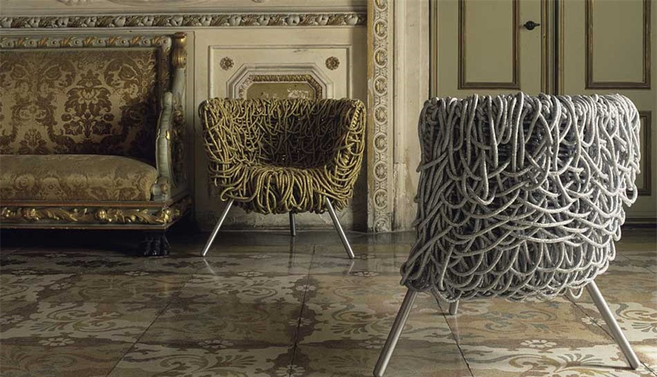 ##sc### Edra được thành lập vào năm 1987, là một thương hiệu nội thất đến từ Ý. Sản phẩm của Edra là sự kết hợp hoàn hảo giữa truyền thống và hiện đại, với thiết kế mới mẻ, trẻ trung. 