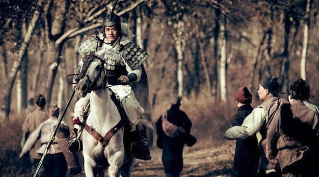 Vì sao Lưu Bị lại không sắc phong tước hiệu cho Gia Cát Lượng? - Hình 2 Vi sao Luu Bi lai khong sac phong tuoc hieu cho Gia Cat Luong?-Hinh-2