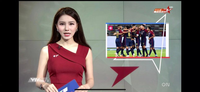 Nữ MC hy vọng qua mỗi buổi trên lớp được trò chuyện, chia sẻ kinh nghiệm, kiến thức của bản thân cho mọi người nghe sẽ giúp họ không chỉ nâng cao kỹ năng dẫn chương trình và giọng nói mà còn có thêm nhiều năng lượng tích cực, đặc biệt là duy trì được tình yêu, niềm tin với nghề cầm mic.