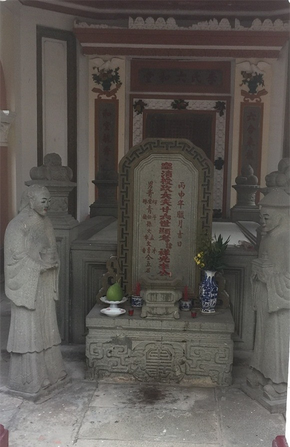 Khu mộ cổ của bá hộ giàu nhất Sài Gòn xưa ảnh 2