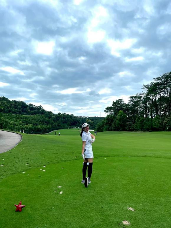 Ho Ngoc Ha dang hanh phuc, cuoc song cua vo dai gia kim cuong gio ra sao?-Hinh-3