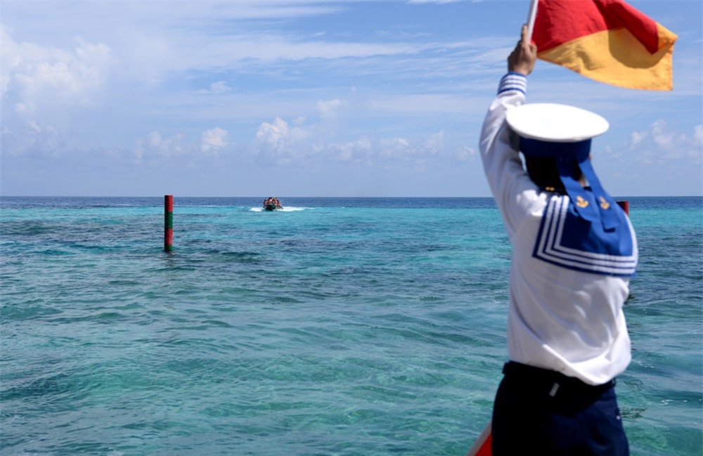 Hướng dẫn xuồng vào đảo