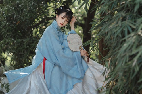 Số phận của mỹ nhân làm hoàng hậu 1 tháng đã bị biếm lãnh cung So phan cua my nhan lam hoang hau 1 thang da bi biem lanh cung