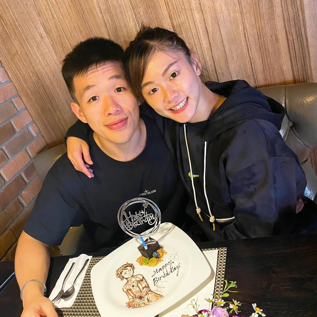 Wen Tzu-yun có chuyện tình hạnh phúc với bạn trai quen nhiều năm. Trên trang cá nhân, cô thường xuyên đăng ảnh đi ăn uống, du lịch cùng anh. Mỗi trận đấu lớn của cô đều có sự cổ vũ của nửa kia trên khán đài. Cô cho biết do lịch tập luyện căng thẳng trước kỳ Olympic, cùng với dịch bệnh phức tạp nên cả hai chưa thể lên kế hoạch cho đám cưới của mình.