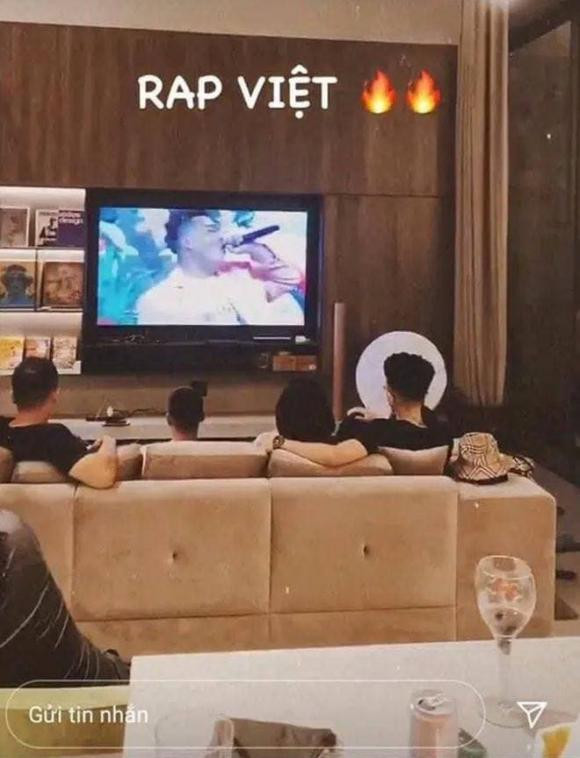 Toc Tien bat ngo va ngam am chi: 