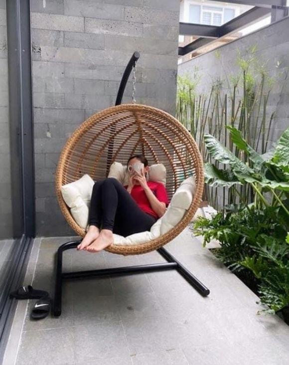 Toc Tien bat ngo va ngam am chi: 