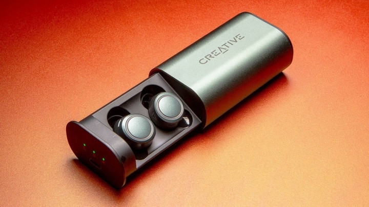 Phiên bản thứ 3 của Outlier Air, Creative Outlier Air V3 thuyết phục người dùng bằng chất lượng âm thanh và thời gian hoạt động (9 giờ 30 phút). Tuy tính năng khử tiếng ồn chủ động (ANC) chưa thực sự hiệu quả lắm, nhưng người dùng vẫn có được khả năng cách ly thụ động tốt.