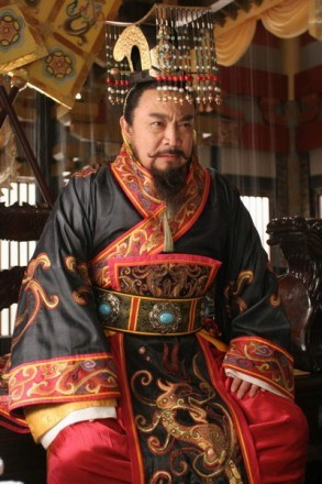 Tùy Dạng Đế Dương Quảng: Giết cha, đoạt mẹ kế... làm vợ? Tuy Dang De Duong Quang: Giet cha, doat me ke... lam vo?