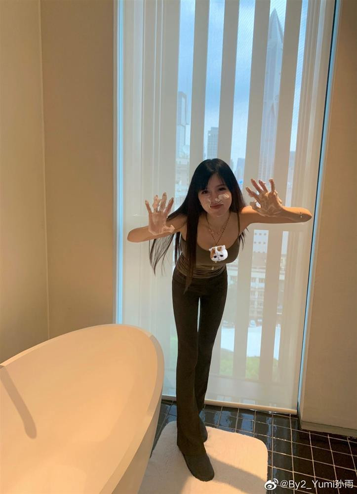 My nhan cap ke Vuong Luc Hoanh, 