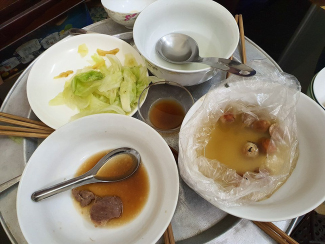 Vợ ốm, chồng ăn cơm nhưng không rửa bát vì “đó là việc của phụ nữ” - Hình 2 Vo om, chong an com nhung khong rua bat vi “do la viec cua phu nu”-Hinh-2