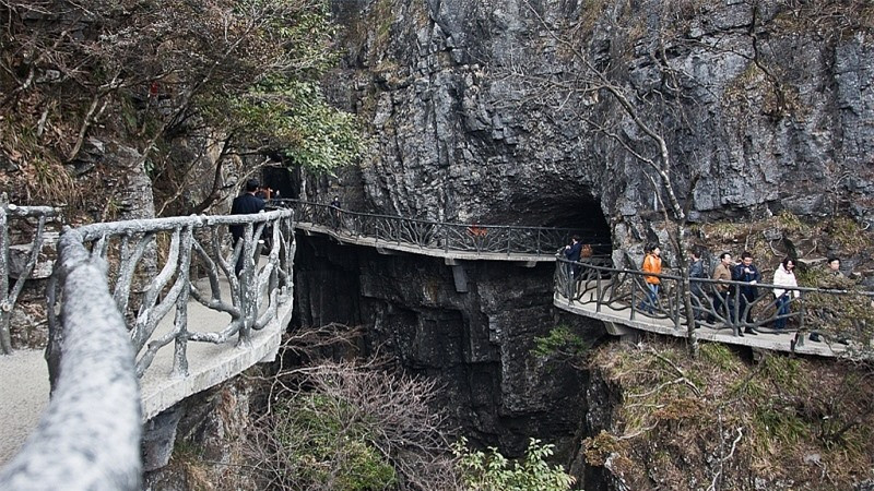 Câu chuyện thần bí xung quanh cổng trời Trung Quốc ảnh 8