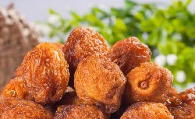 Chau A co loai qua phai heo moi hai, ban hon 700 nghin/ kg