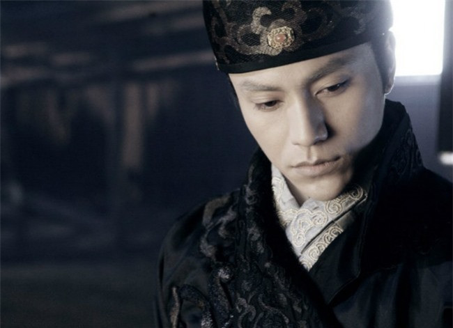 Tai sao khong thay thai giam bang cung nu?