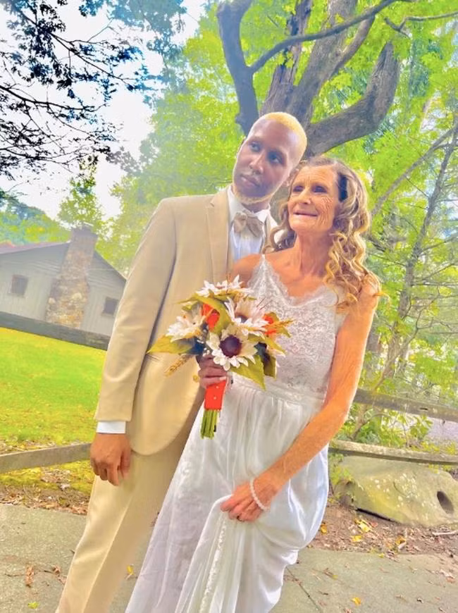 Chang 24 cuoi nang kem ba noi 6 tuoi-Hinh-5