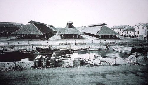 Lịch sử chợ Bến Thành từ lúc chỉ là bãi sình lầy hoang vắng Lich su cho Ben Thanh tu luc chi la bai sinh lay hoang vang