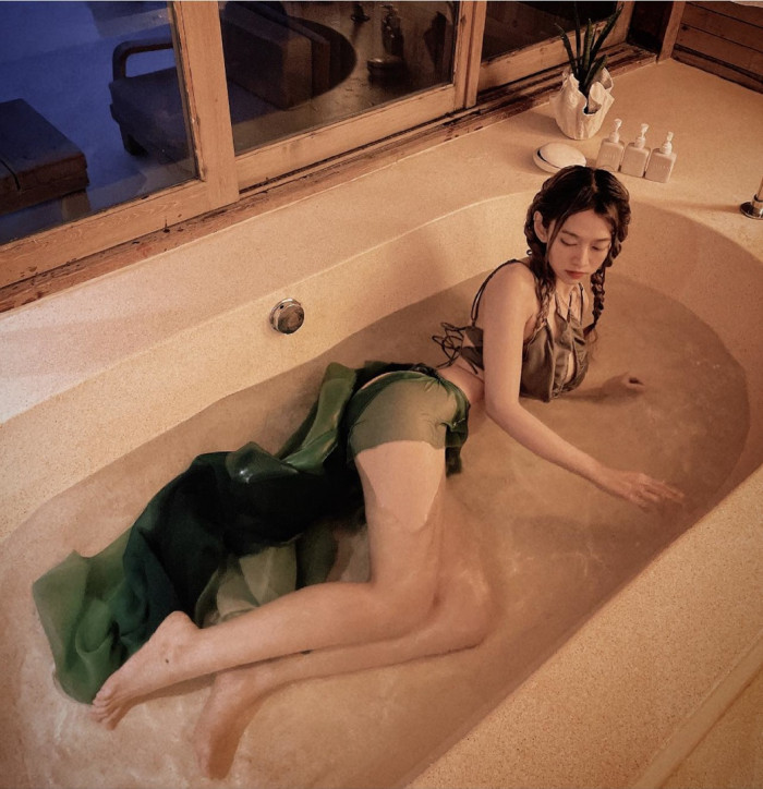 "Nghẹt thở" ngắm thân hình của tiktoker Lê Bống - Hình 4 "Nghẹt thở" ngắm thân hình của tiktoker Lê Bống ảnh 4