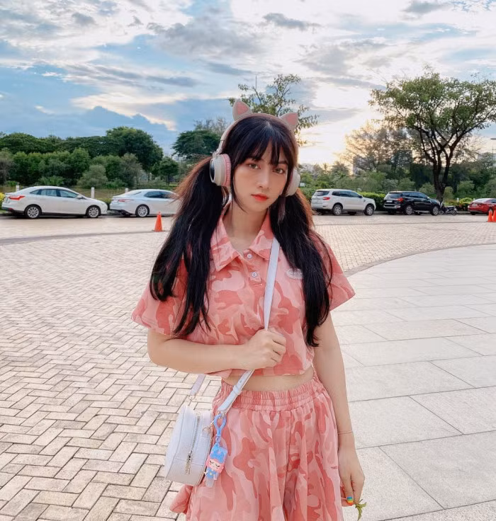 "Nghẹt thở" ngắm thân hình của tiktoker Lê Bống ảnh 11