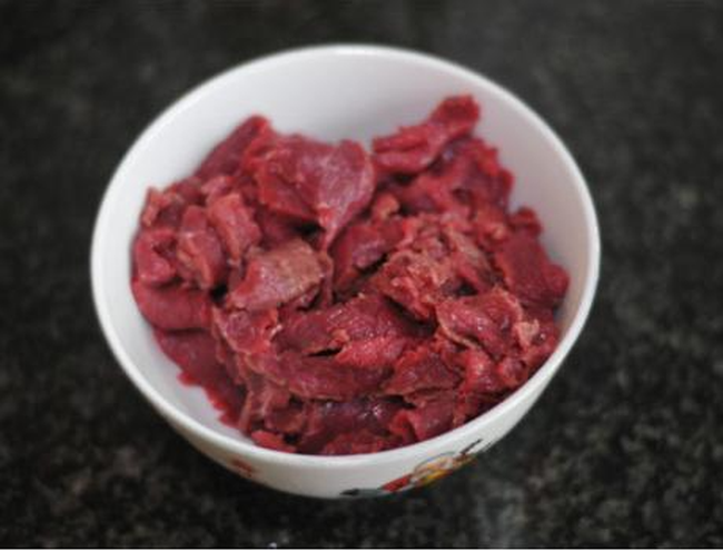 Xào thịt bò muốn mềm, ngon nhớ cho thêm 2 "gia vị" này khi ướp thịt - Hình 2 Xao thit bo muon mem, ngon nho cho them 2