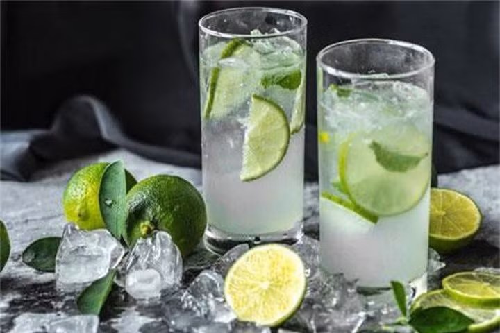 Điều gì sẽ xảy ra với cơ thể nếu bạn uống nước chanh mỗi ngày? ảnh 2