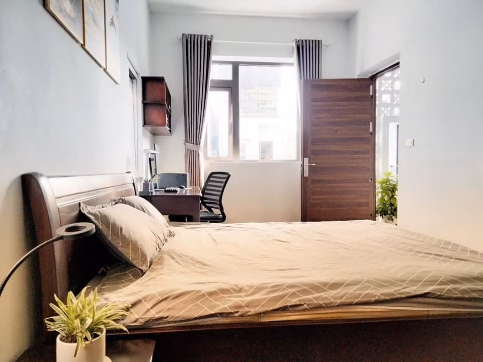 Bố mẹ tròn mắt khi ngôi nhà ngập úng được con trai “hô biến“ ảnh 20