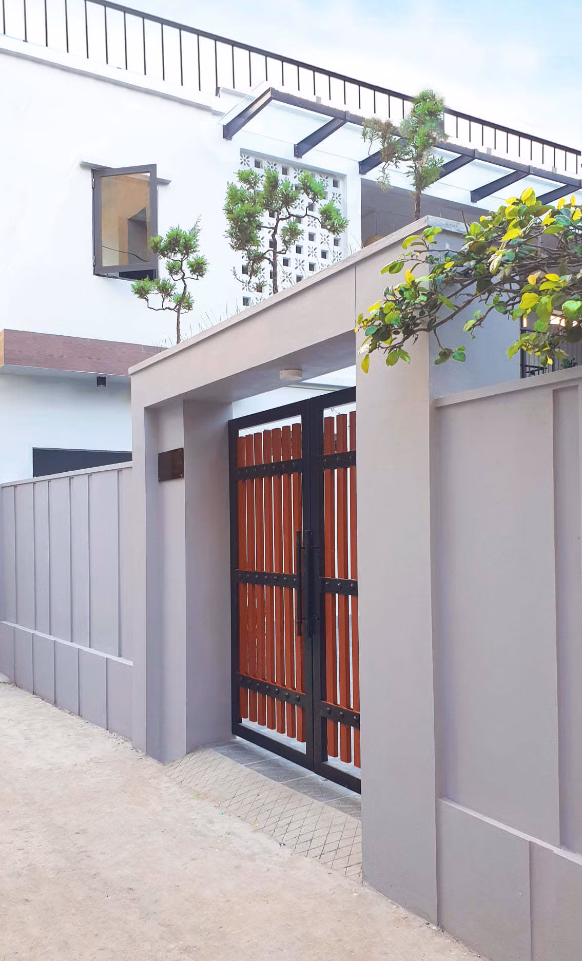 Bố mẹ tròn mắt khi ngôi nhà ngập úng được con trai “hô biến“ ảnh 22