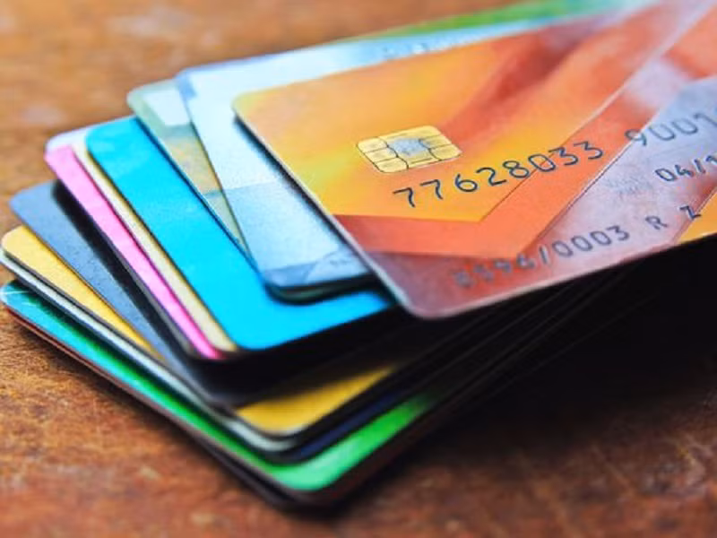 12 loi khi dung the tin dung khien no tro thanh moi 