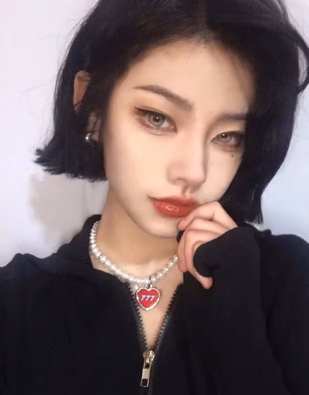 Anh hot girl mang tinh chat minh hoa